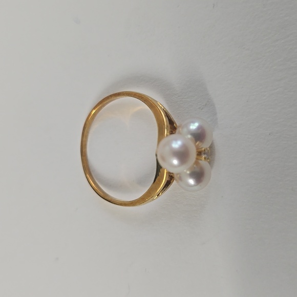 Mikimoto 18K Gold & Diamond Pearl Ring (Box not original to ring Not Cultured) - Picture 3 of 8